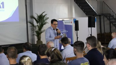 Gerente de produ&ccedil;&atilde;o animal, Carlos Eduardo Cerutti Dal Piva trouxe informa&ccedil;&otilde;es sobre Desafios, Oportunidades e Tend&ecirc;ncias da Suinocultura 