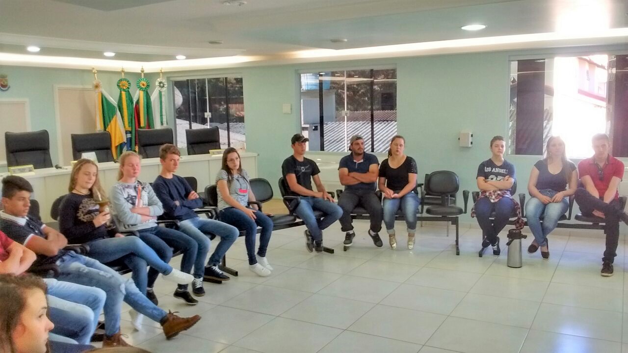 JUVENTUDE COOPERATIVISTA: COOPER A1 INICIA FORMAÇÃO DE JOVENS RURAIS DO NOROESTE DO RS