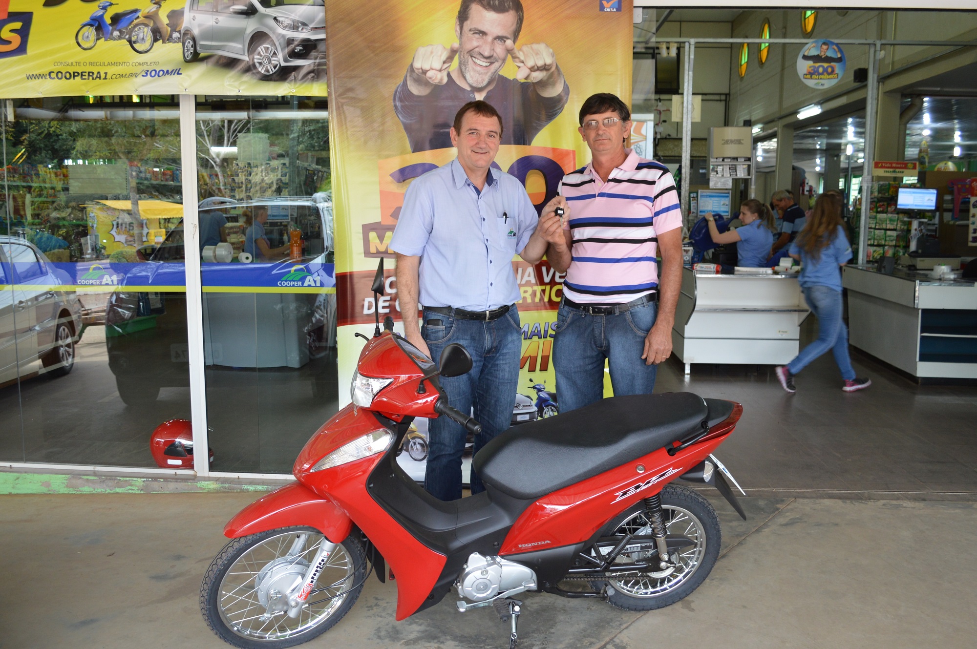 PROMOÇÃO 300 MIL EM PRÊMIOS: entregue a sétima moto sorteada pela maior promoção da história da Cooper A1