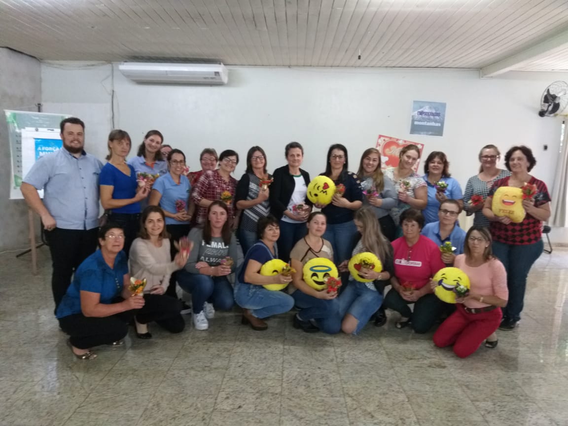 CURSO PARA AS LÍDERES BUSCA EMPONDERA-LÁS