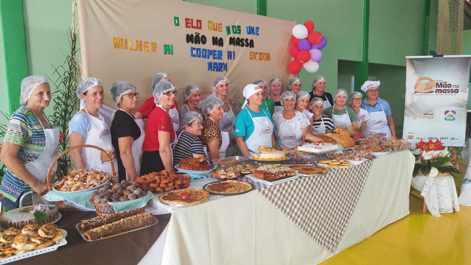 PROJETO MÃO NA MASSA: Cooperativismo que une, qualidade que transforma  